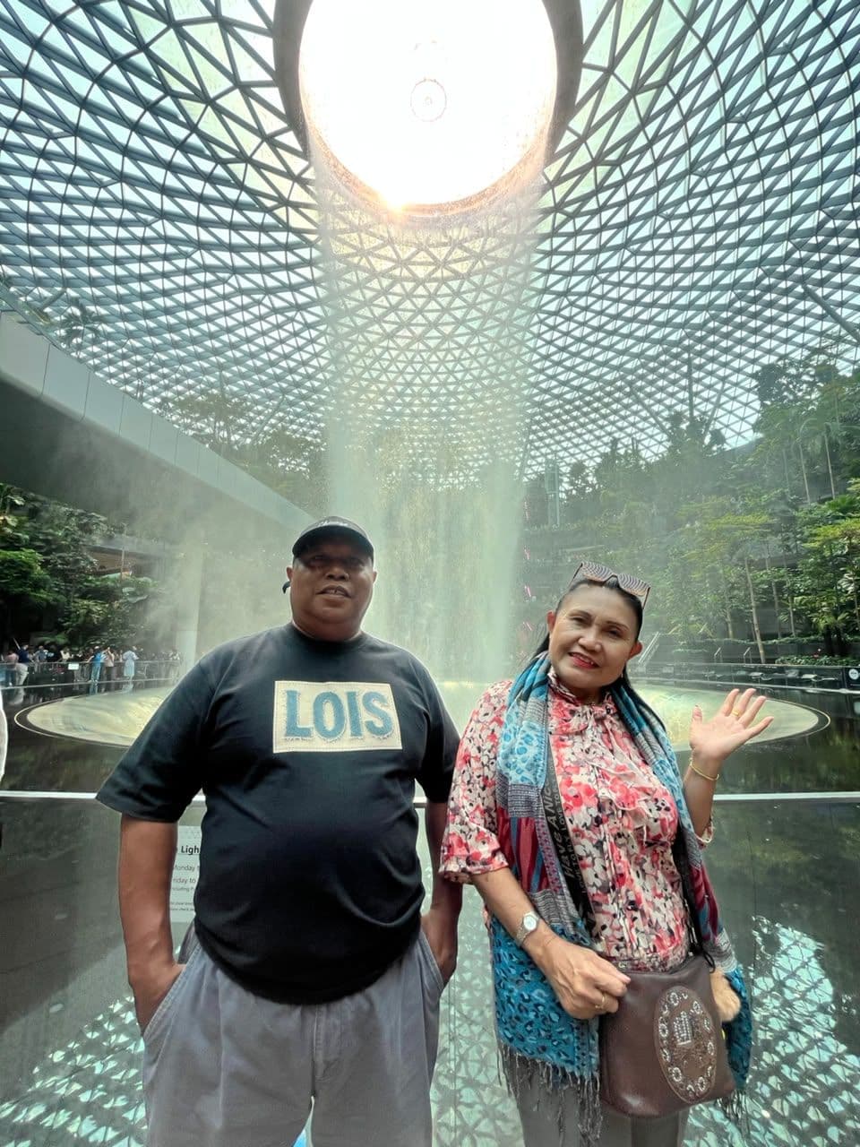Air terjun Rain Vortex di Jewel Changi
